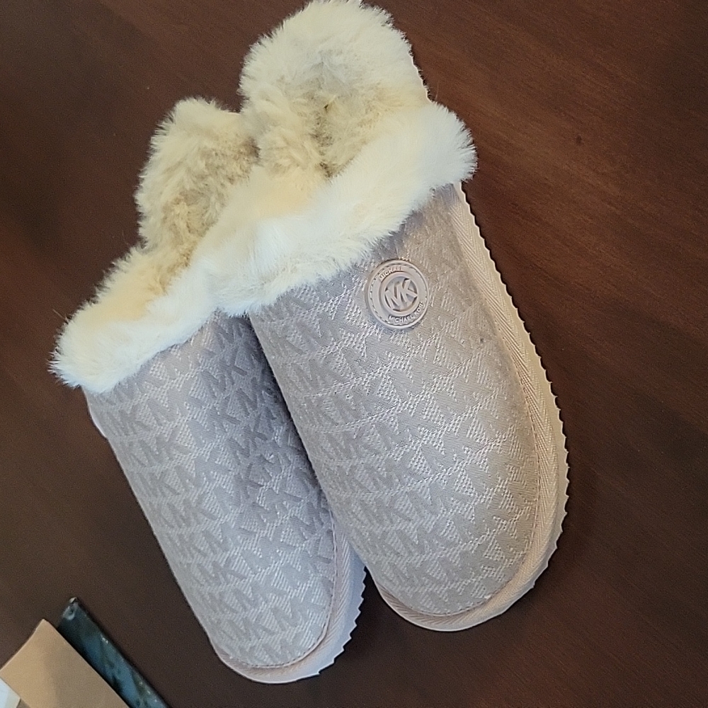 Michael kors slippers - Picture 2 of 5